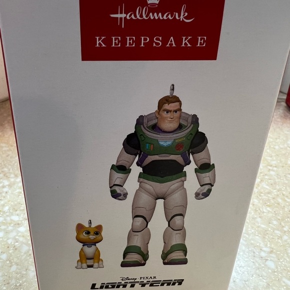 Buzz Lightyear and Sox 2022 Hallmark Ornament NEW - Picture 2 of 7